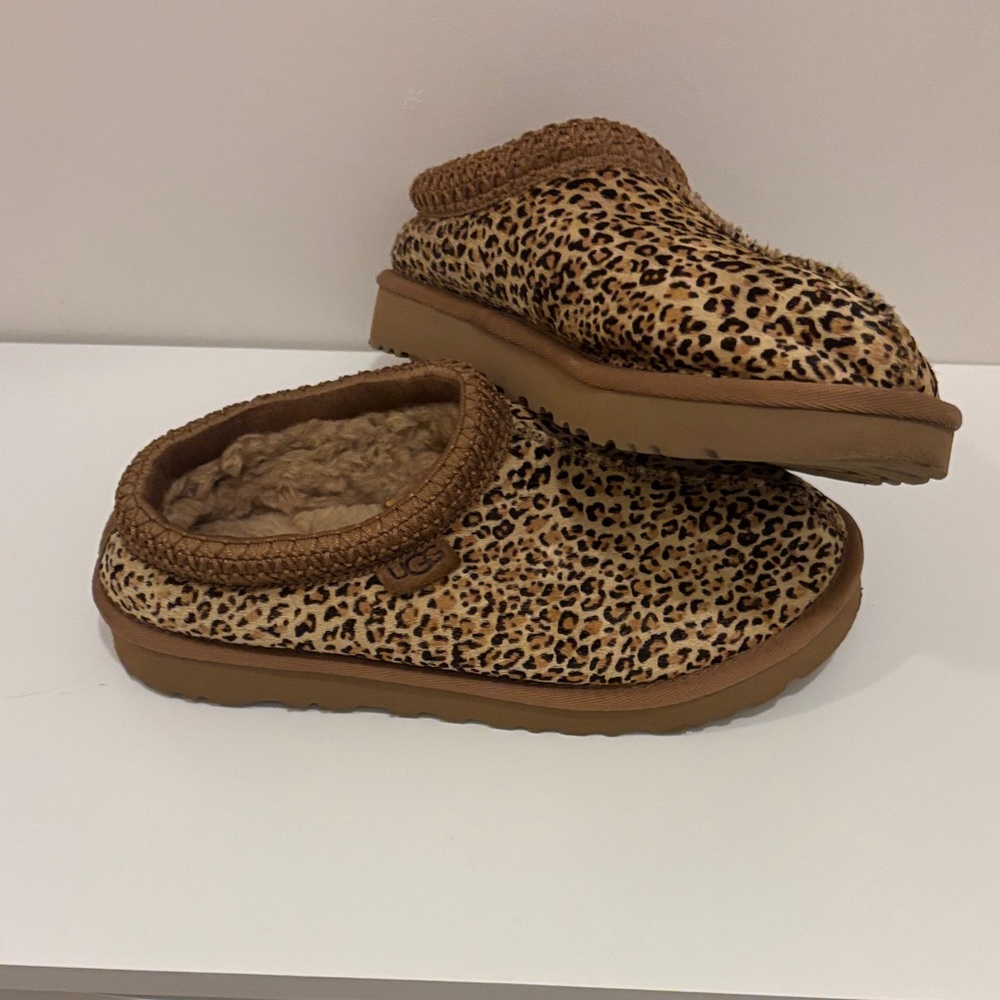 Leopard Print UGG Slippers